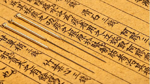 中耳炎会穿孔的症状：认识风险与识别征兆